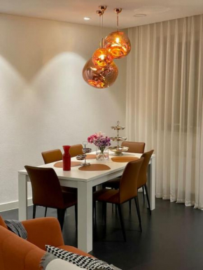 2-bedroom lovely condo-city center, free parking